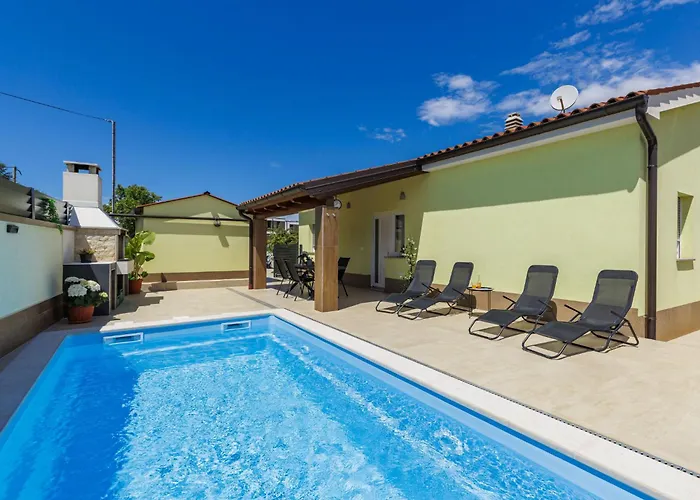 Holiday Home Laura By Interhome